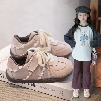 Lányoknak készült edzőcipő PU felsőrésszel, csúszásmentes, kopásálló talppal, Velcro-zárás, 2025 tavasz, 1–12 éves korig