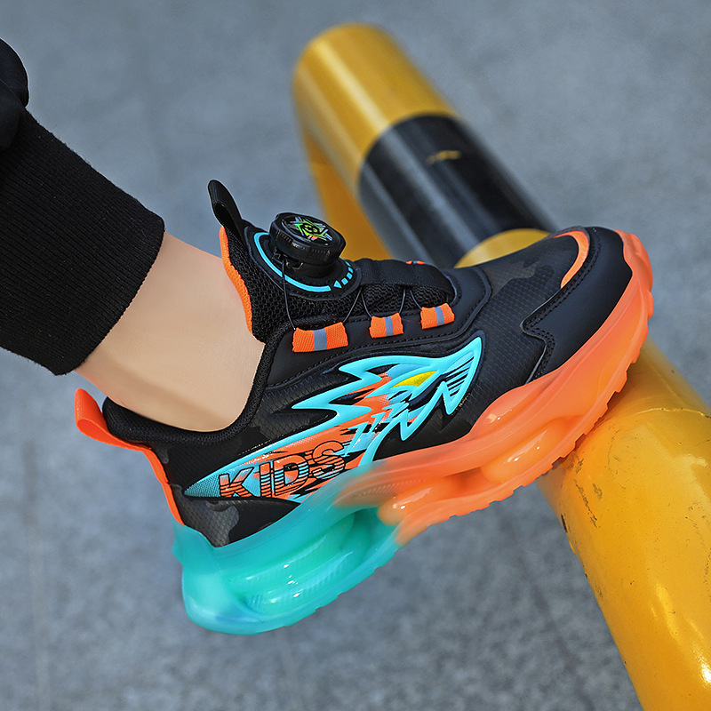 Pantofi sport pentru copii băieți, vară – partea superioară din material sintetic, respirabilă, talpă EVA, suprafață din piele sintetică, închidere cu cataramă rotativă