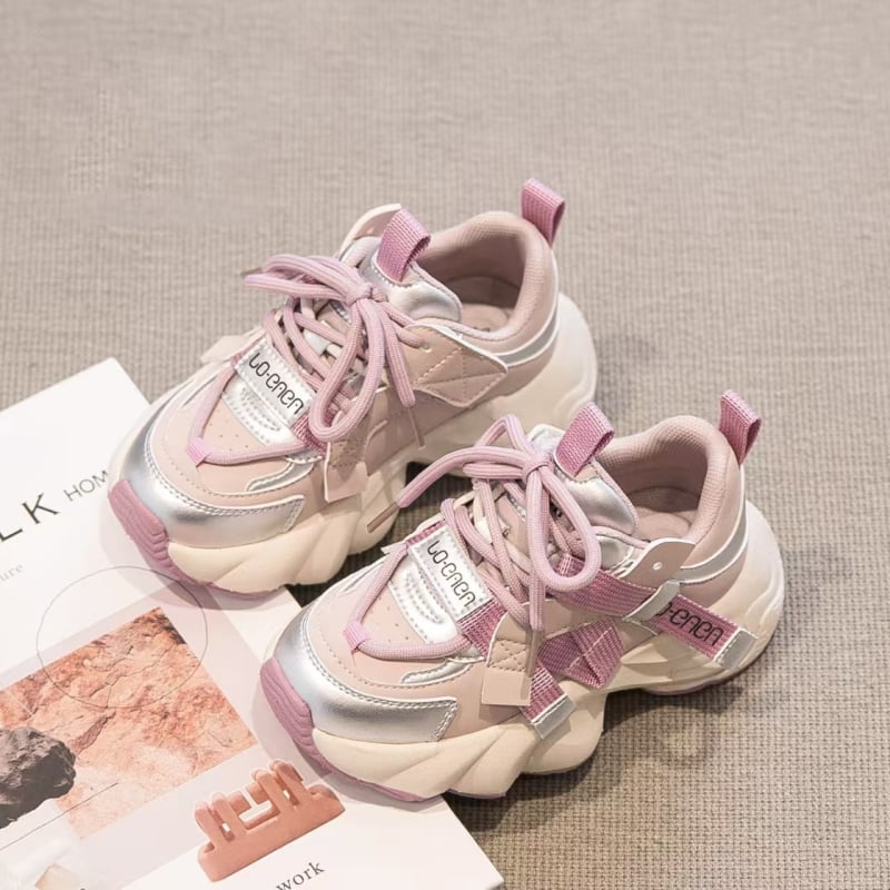 Pantofi sport pentru fete, exterior din Super Fiber, talpă din cauciuc, șireturi frontale, pentru vârste 4–16 ani, lansare primăvara 2025