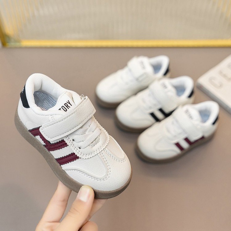 Dječje tenisice za trening s Ultrafilm kožom, prugast uzorak, protuklizna gumena potplat, za dob 4–16 godina