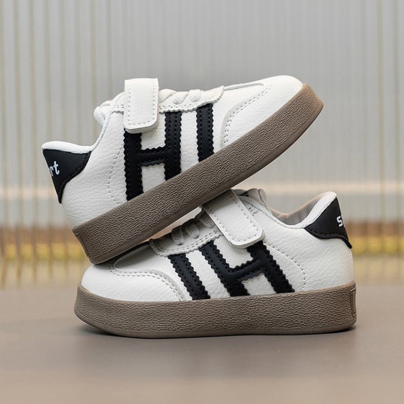 Dječje tenisice za trening s Ultrafilm kožom, prugast uzorak, protuklizna gumena potplat, za dob 4–16 godina