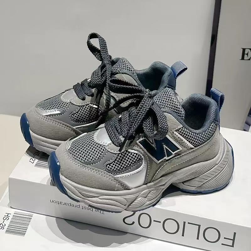 Pantofi sport unisex dad shoes - partea superioară din piele artificială, închidere Velcro, talpă antiderapantă și rezistentă la uzură, model cu dungi