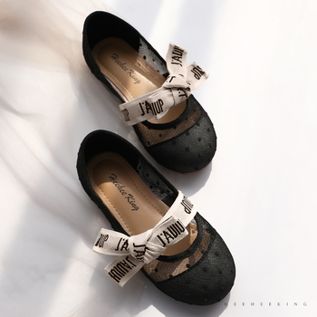 Mergaitei baleto bateliai su tinklo viršumi ir kaspinų – minkšta padas, kasdienio stiliaus, baletui, amžius 1–16 m