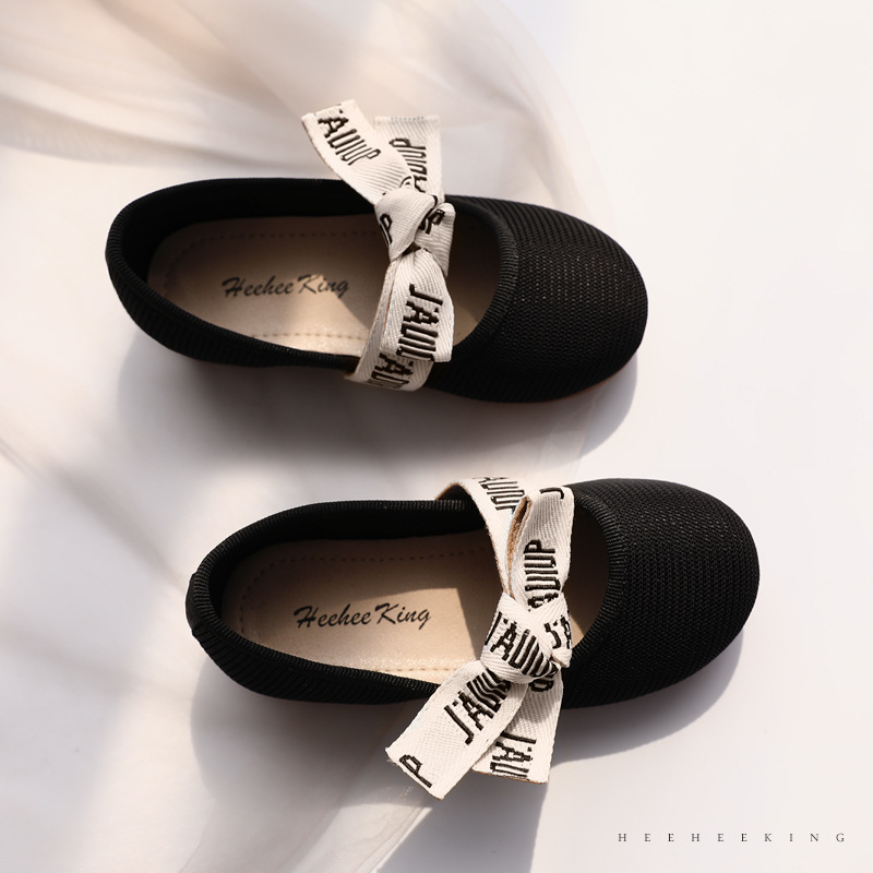 Mergaitei baleto bateliai su tinklo viršumi ir kaspinų – minkšta padas, kasdienio stiliaus, baletui, amžius 1–16 m