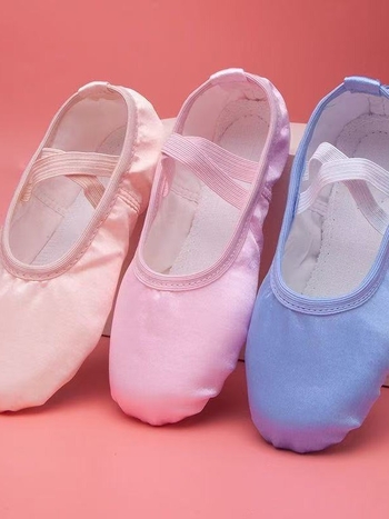 Dječje baletanke s debelim potplatom PU, gornji dio sintetička koža i najlon s kožom, prozračne, lagane, otporne na habanje, apsorpcija udaraca, s motivom mačjih šapa