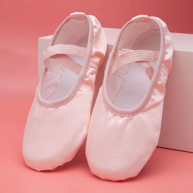 Dječje baletanke s debelim potplatom PU, gornji dio sintetička koža i najlon s kožom, prozračne, lagane, otporne na habanje, apsorpcija udaraca, s motivom mačjih šapa