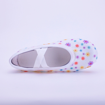 Női tánc cipő — könnyű, bőr talpú, puha talp