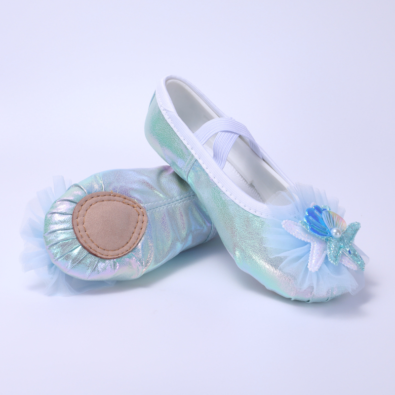 Dječje baletanke s ukrasom školjke i dizajnom mačjih šapa, za probe i scenske nastupe — Model 8125