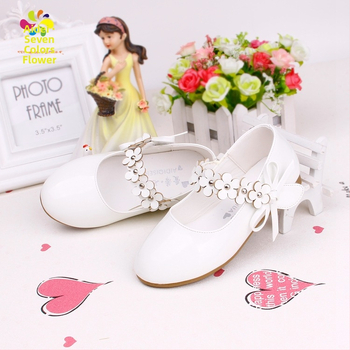 Meiteņu deju kurpes ar Velcro aizdari – augšpuse no mākslīgā PU, pamatne no liellopa cīpslas, elpojošas, pretslīdēšanas, triecienu absorbējošas