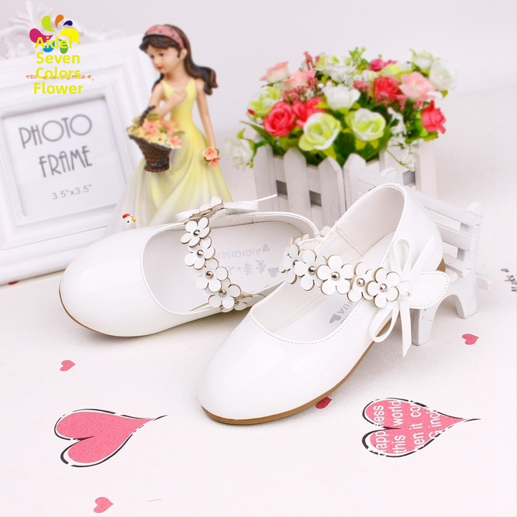 Meiteņu deju kurpes ar Velcro aizdari – augšpuse no mākslīgā PU, pamatne no liellopa cīpslas, elpojošas, pretslīdēšanas, triecienu absorbējošas