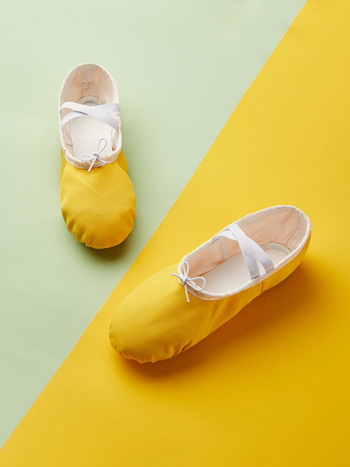 Detské tanečné topánky - šnúrkové, mäkká podrážka, vrchná časť z plátna, unisex, priedušné