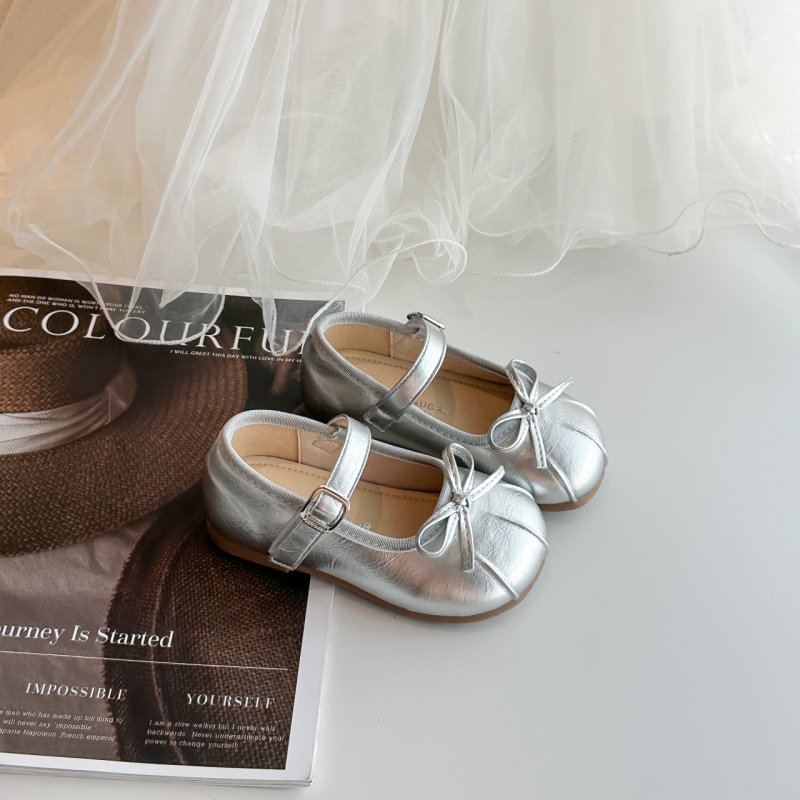 Detské topánky v štýle Birkenstock – zapínanie na suchý zips, PU vršok, PU stielka, gumová podrážka, nízky strih, leto 2025