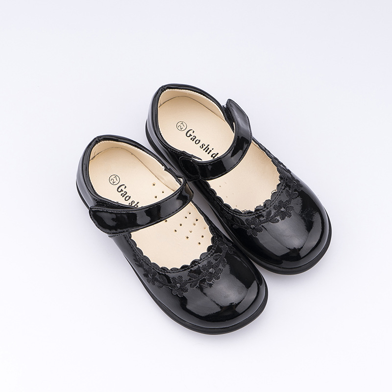 Iskolai cipő lányoknak – Velcro-zárás, két rétegű marha bőrből készült felsőrész, természetes bőr talpbetét, gumitalp, egész éves viselet