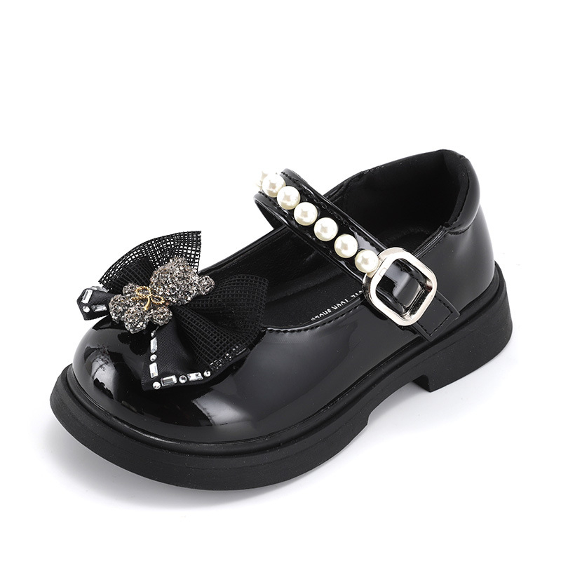 Lányoknak szóló bőrcipő mesterséges bőrből - Velcro-zárás, alacsony felsőrész, gumitalp, édes stílus