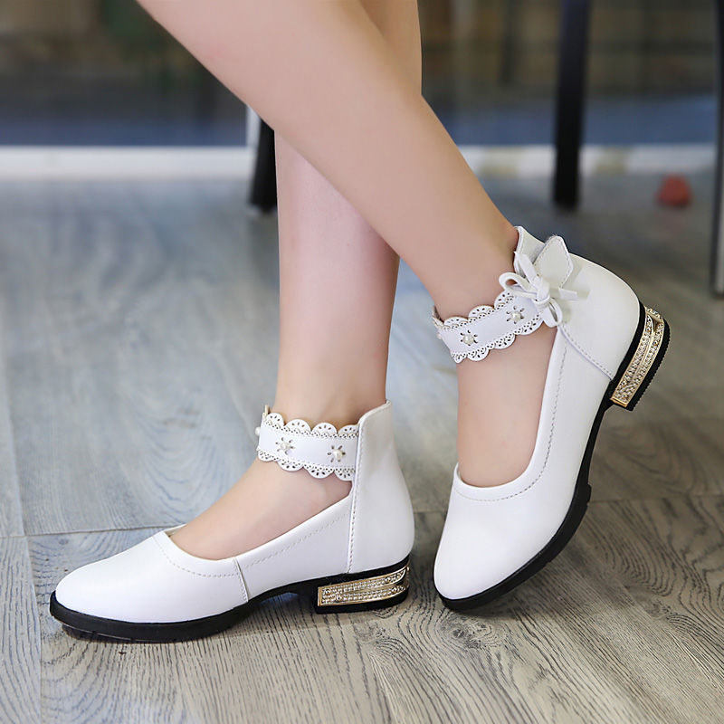 Lányoknak szóló bőr cipő — első osztályú marhabőr felsőrész, alacsony felső rész, belső műbőr, talp: marha ín, lélegző, csúszásmentes, kopásálló