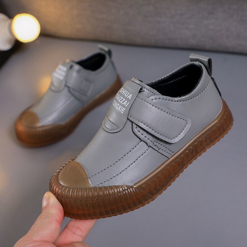 Fiúknak készült magas szárú cipő mikroszálas felsőrésszel, Velcro-zárás, PVC talp, téli használatra