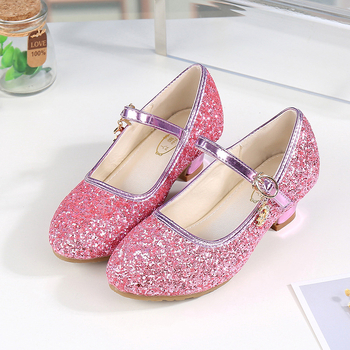 Pantofi de scenă pentru fete, cu cristale, stil prințesă - Exterior: piele sintetică; Talpă: tendoane de vită; Talpă interioară: PU; Închidere: cataramă; Stil: prințesă