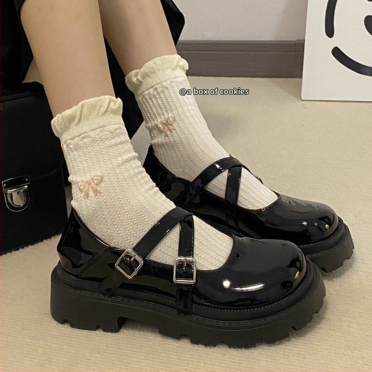 Mergaitei Mary Jane batai, PU viršus, sagties užsegimas, tinklo vidus, audinio įdėklas, gumos padas, koledžo stilius, pavasaris 2024