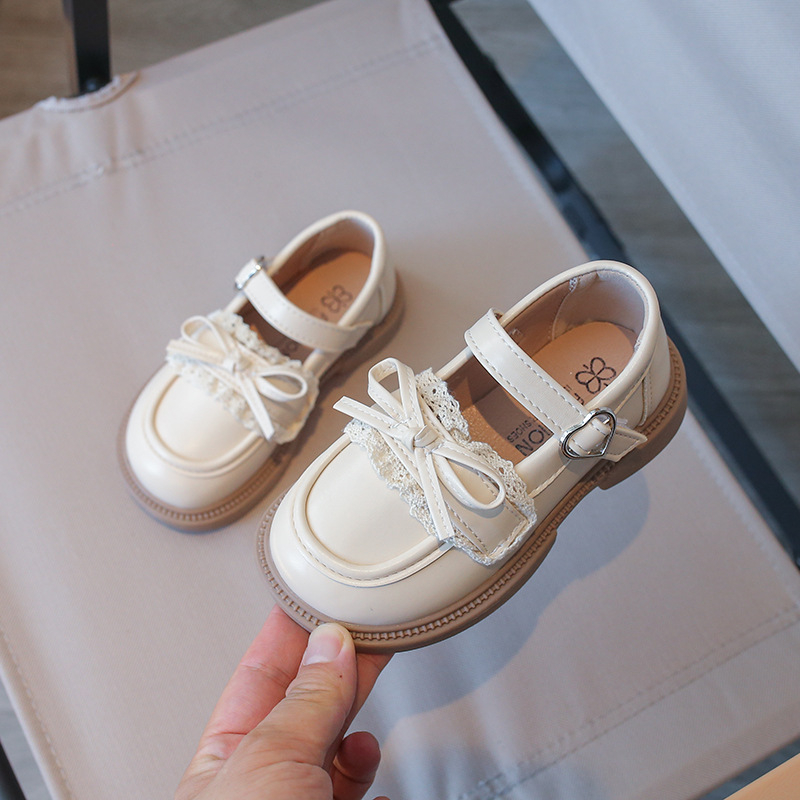 Mergaitėms princesės loaferiai - viršutinė dalis iš sintetinės odos, Velcro užsegimas, PU vidinė danga ir įdėklas, TPR padai