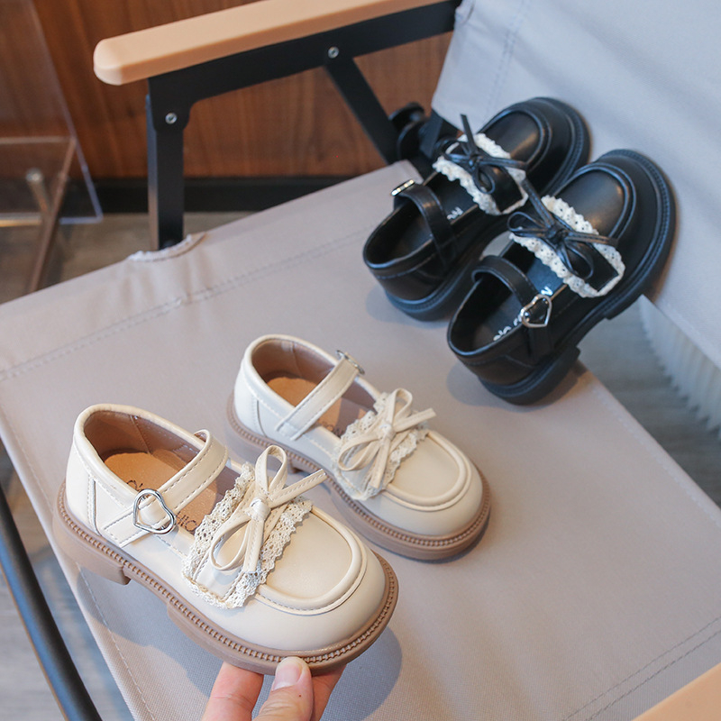 Mergaitėms princesės loaferiai - viršutinė dalis iš sintetinės odos, Velcro užsegimas, PU vidinė danga ir įdėklas, TPR padai