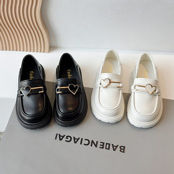 Crne dječje loaferice s motivom srca, princeza stil, britanski stil