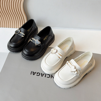 Crne dječje loaferice s motivom srca, princeza stil, britanski stil