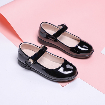 Pantofi de prințesă pentru fetițe cu funda și strasuri; partea superioară din super fiber, talpa din plastic, închidere cu Velcro.