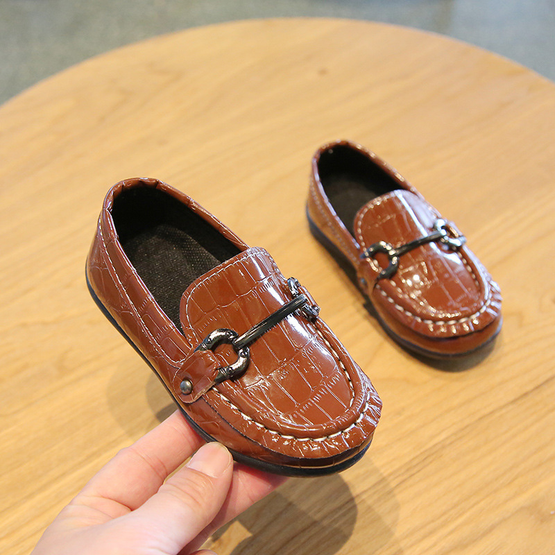 Dječji kožni loafersi slip-on, unisex, niski profil, prozračna mrežasta unutrašnjost, TPR potplat, pogodni za proljeće i jesen
