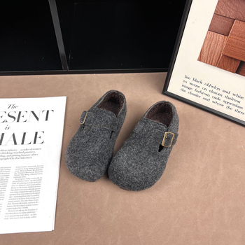 Gyermekeknek szóló plüss Birkenstock-stílusú téli cipő Velcro-zárással, gumitalppal, pamut béléssel és műszőrös talpbetéttel