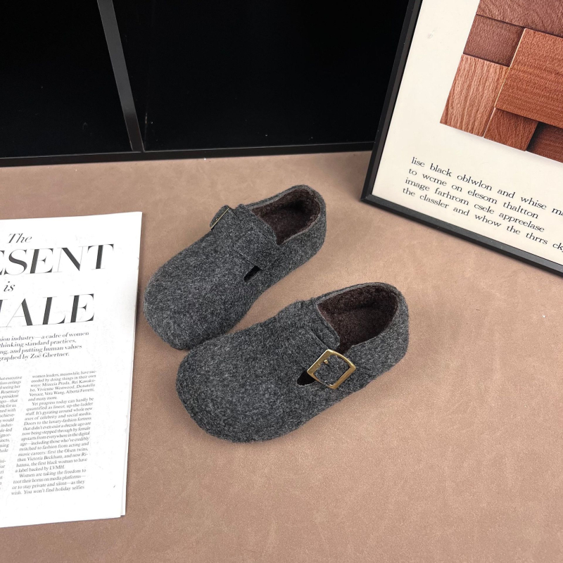 Gyermekeknek szóló plüss Birkenstock-stílusú téli cipő Velcro-zárással, gumitalppal, pamut béléssel és műszőrös talpbetéttel