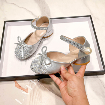 Hercegnő-stílusú lánycipő alacsony sarkú, Velcro-záródás, mikroszálas felsőrész, gumitalp, belső talp műbőr