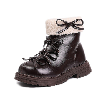 Lányoknak szóló Martin-stílusú téli bakancs, bőr felsőrész, shearling bélés, oldalsó cipzár, alacsony bokamagasság, gumírozott talp