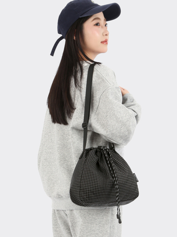Ženska casual crossbody bucket torbica, mala veličina, ljeto 2025, pogodna za telefon
