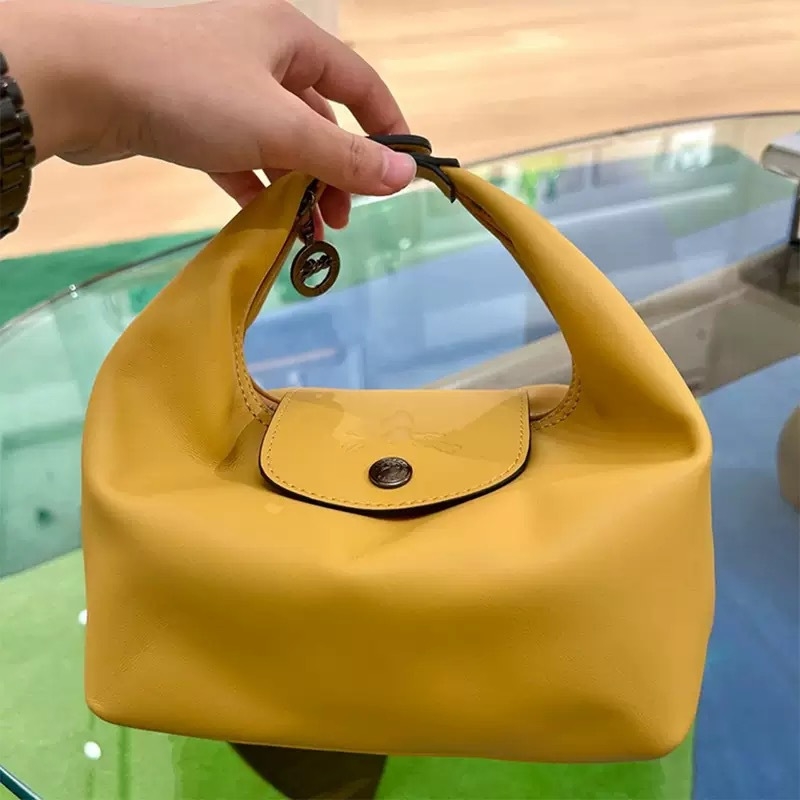 Mini kvadratna Tote torba s poklopcem, PU materijal, džep sa zipom, jedna naramenica (Zimsko izdanje 2024)