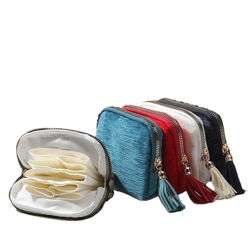 Satenska torbica za nakit sa zatvaračem, clutch stil, prijenosno spremište za narukice i ogrlice, moderni minimalistički dizajn, mekana tekstura