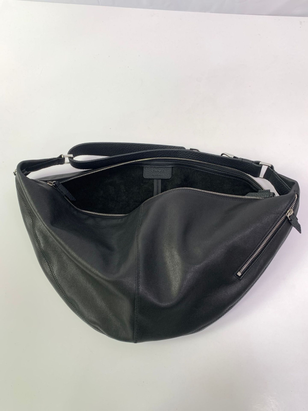 Crossbody torba u street stilu od prave kože, dumpling oblik, zatvarač, unutarnja džep za telefon, podstava od prve slojevite bikove kože