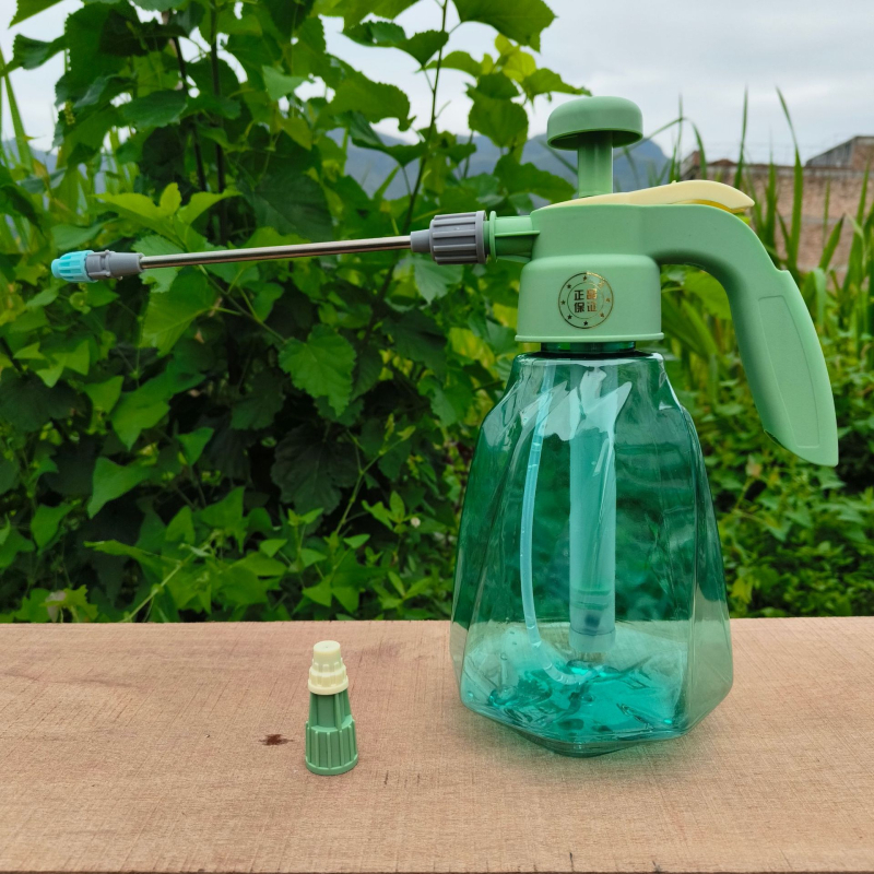 Yucheng nyomásos öntöző kanna – PET/PP anyag, virágok öntözésére, háztartási használatra, fertőtlenítés és alkoholos permetezés