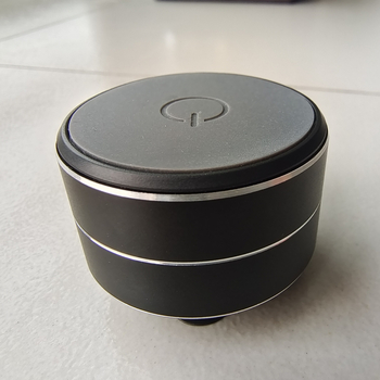 Bluetooth skaļrunis ar kaulu vadīšanu – 5W, Bluetooth 5.0, frekvenču diapazons 100 Hz–20 kHz, iebūvēta baterija 300–500 mAh