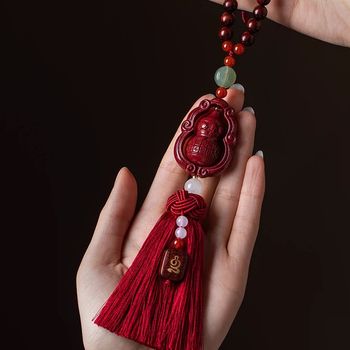 Auto privjesak od cinnabara, oblik tikve, porijeklo Hunan, proljeće 2024, srednjovjekovni stil, književni retro