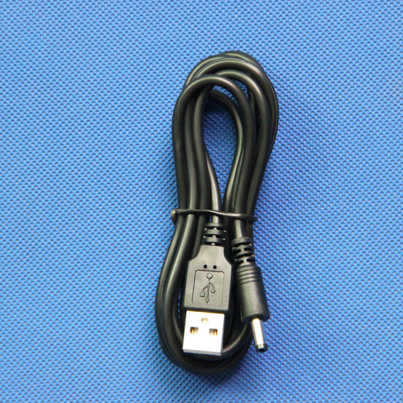 Stolējama lampa ar DC uzlādes vadu un papildu apgaismojumu un odi uzlikšanas kabeli — Gold Line Wei; Modelis DC charging line; Savienojums: barošanas kabelis; Vada kodols: tinēts vara; Vada materiāls: oksigēnvaba vara