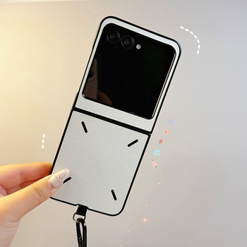 Motorola Razr60 aizsargkārta, minimālisks stils, matēta mākslīgā āda, kritienu aizsardzība, pielāgojama