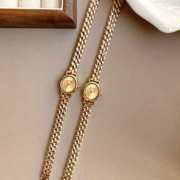 Női vintage óra ovális réz szíjjal, kvarc mozgatás (japán Miyota), fém tokkal, 30M vízálló