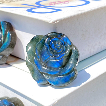 Labradorit rózsa gravírozott darabok DIY ékszerekhez, egyéb gravírozott dísztárgyak