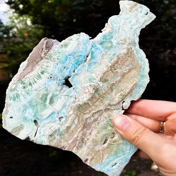 Suport de pahar din cristal cu peisaj gravat — stil modern minimalist, personalizare disponibilă, cadou potrivit