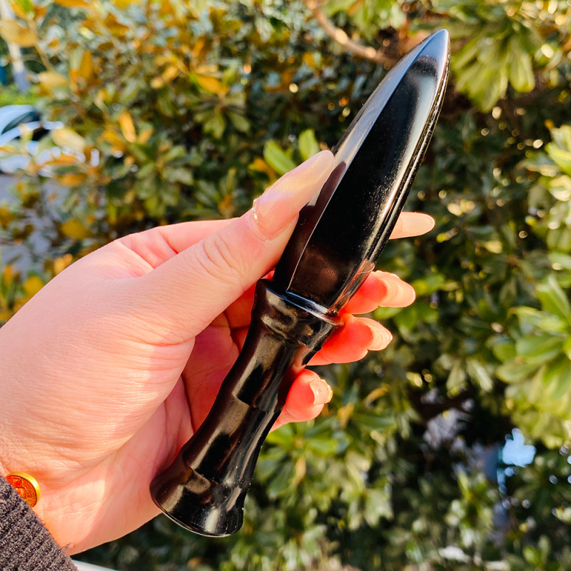 Διακοσμητικό μαχαίρι από κρύσταλλο, χειροποίητα σκαλισμένο για διακόσμηση σπιτιού και γραφείου