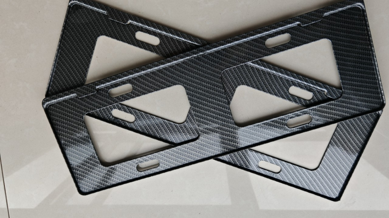 Ramă pentru plăcuța de înmatriculare, aliaj de aluminiu, model 040, tip patru generații, piesă 003, compatibil universal