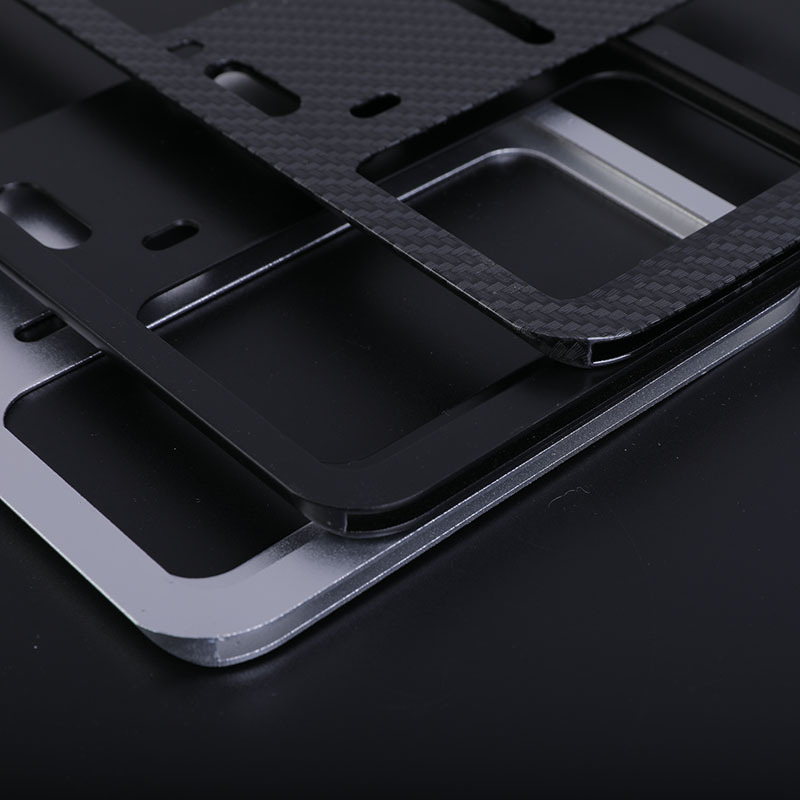 Dvoslojni aluminijski držač registarske pločice s karbonnom teksturom – univerzalna kompatibilnost, branda Xin Lianhan