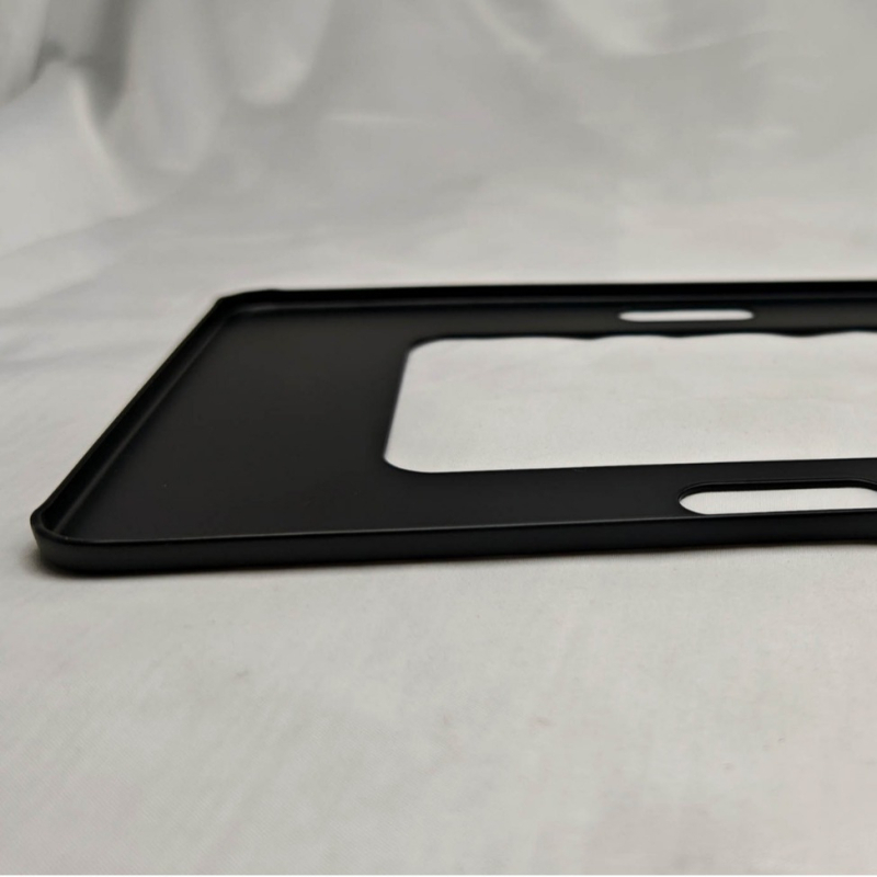 Uski bezokvirni okvir za registarske pločice – aluminijska legura, prilagodljiv