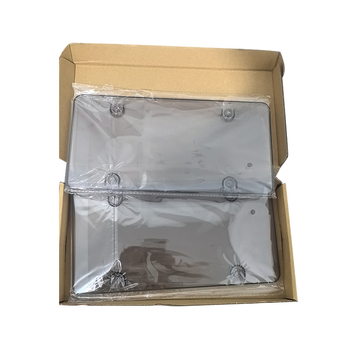 Alumínium ötvözetű rendszámtábla keret, testreszabható, kiegészítő 01