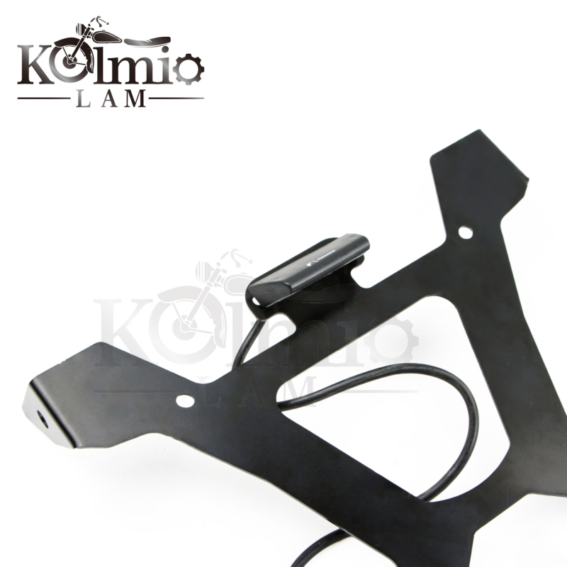 Motocikla aizmugurējā numura zīmes turētājs ar gaismu Yamaha T-MAX/TMAX500 (2001-2007) – KOLMIO-LAM